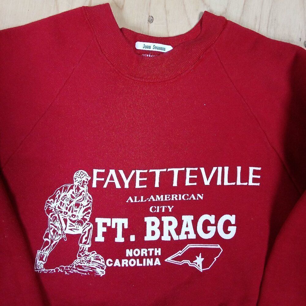 Vintage Ft. Bragg Fayetteville North Carolina Crewneck Sweatshirt